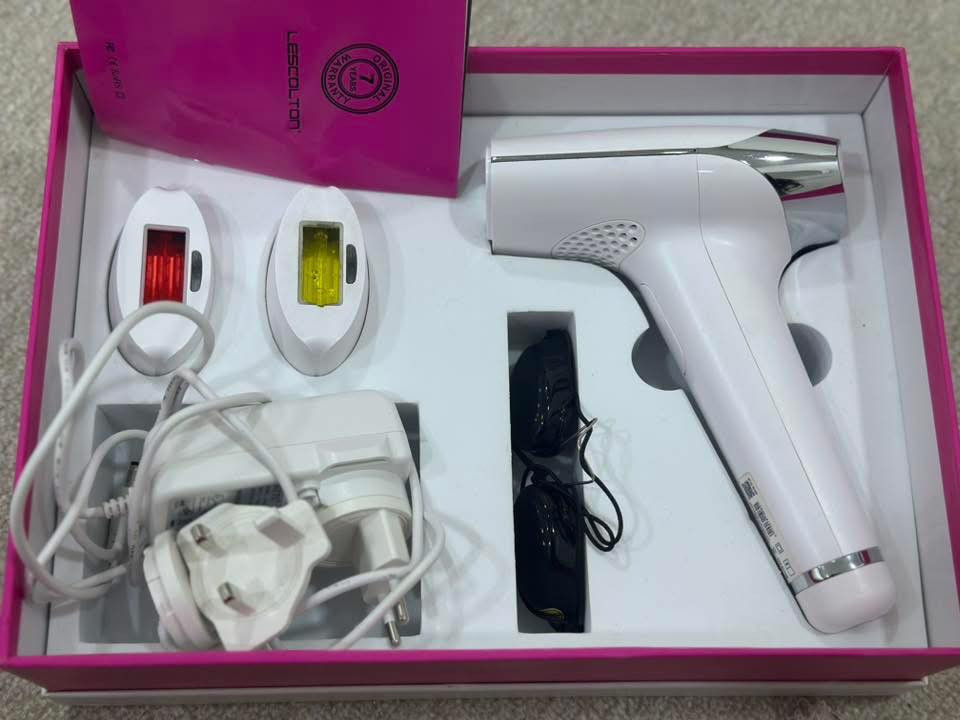 سلاو خاتونەکان ئەم لەیزەرەم هەیە بۆ فرۆشتن زۆۆۆر باشە تەنیا ٤ جار بەکارم هیناوە اسفادەم لی بینیوە،  بەلام بەهۆی حەملەکەمەوە ناتوانم ئیستا بەکاری بینم 
١.دو دەمی لەگەڵە دەمێکیان بۆ سپی کردنەوە و لابردنی پەڵەیە دەمیکیان بۆ لابردنی موەکەیە
٢. جاویلکەی خۆی لەگەلە 
٣. ٥ئاستی هەیە ساردو گەرمی هەیە
٤. تیشکی بی کۆتا ، وەسلی خۆی لەگەلە هەتا ٢٠٣١
لە بریکاری سەرەکی لیسکۆلتن کریومە و ئۆرجینالە زەمانی ٧ ساڵە 
٤٠٠ هەزارم پیداوە


**إذا كنت صاحب هذا الإعلان وتريد حذفه لأي سبب، رجاءا أرسل رسالة إلى الدعم الفني**