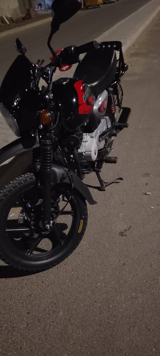 السلام عليكم للبيع بوكسر 22 رقم وسنويه شرط التحويل السعر 2200 بغداد ***********
