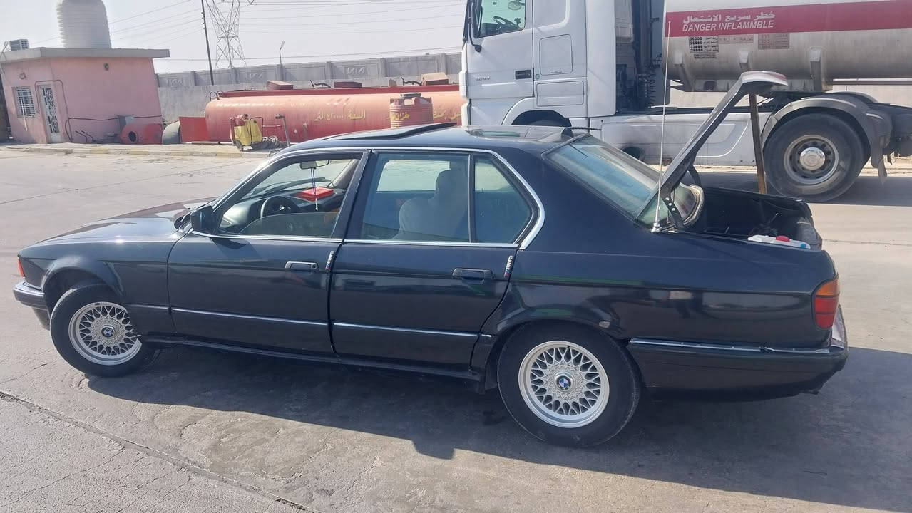 سلام عليكم بي ام 735 كير اوتو مكينه مفتوح  كهربائيات شغاله تايرات تخم باتري جديد سياره بسمي تحويل ثاني يوم سعر 35 قفل  رقم الهاتف ***********
