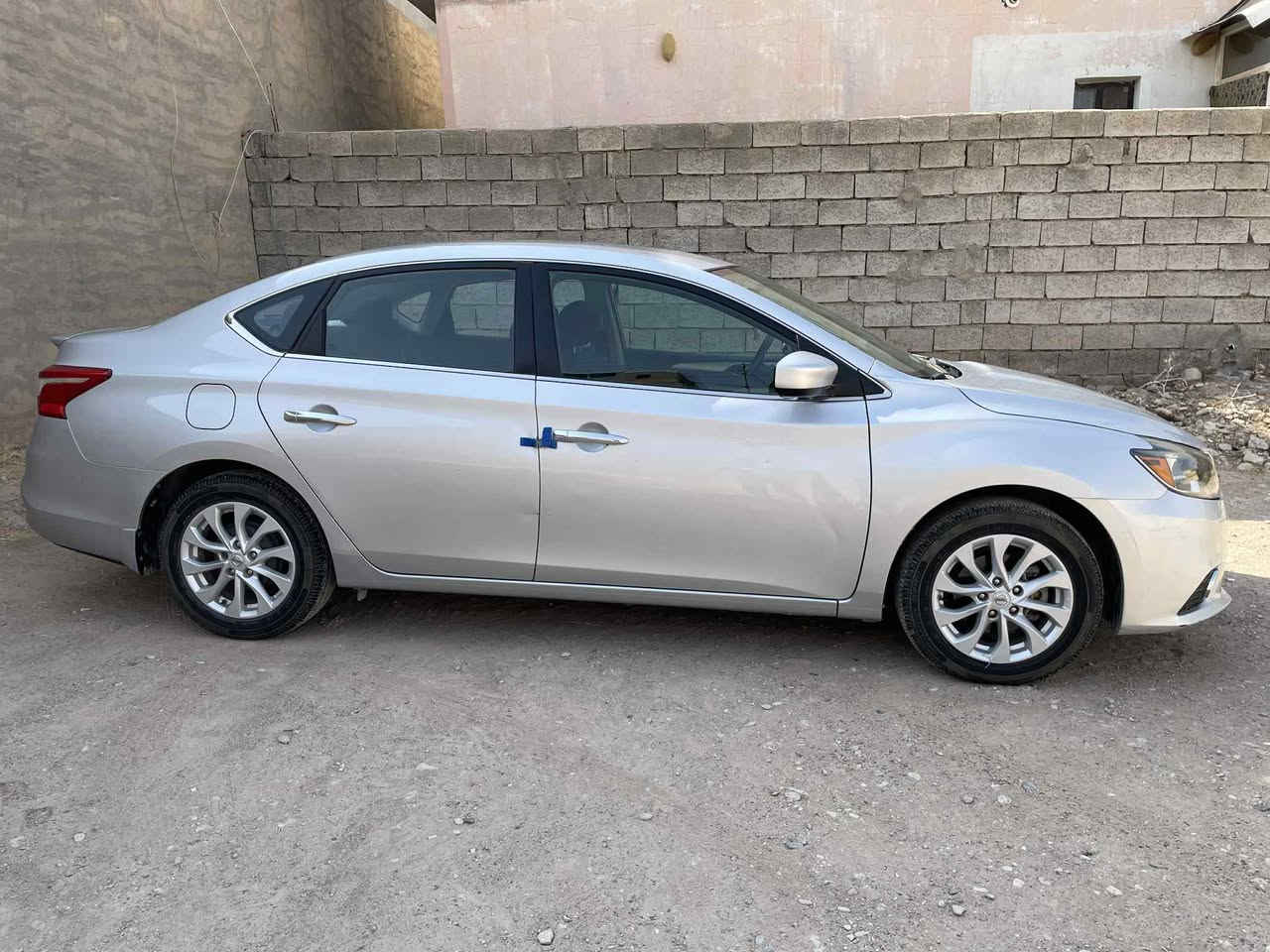 سلام عليكم  سنترا 2019 
امريكي بدون صبغ فقط بارد بال بنيد وبيبان عكس السائق 
موصفات s بدون بصمه تحديد سرعة تحكمات ستيرن نضام ايكو رادار امامي كامرا خلفي شاشه جبيره ويل كروم 

ماشي 55 الف كيلو 
رقم الشاصي موجود بالصور
سعر 127 وبي مجال 
***********
