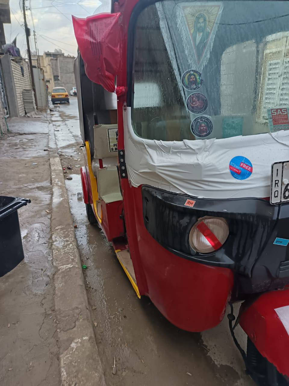 تكتك 18للبيع مصيوغه جماليه عام المكان بغداد الرئاسة شارع عشرين ***********
