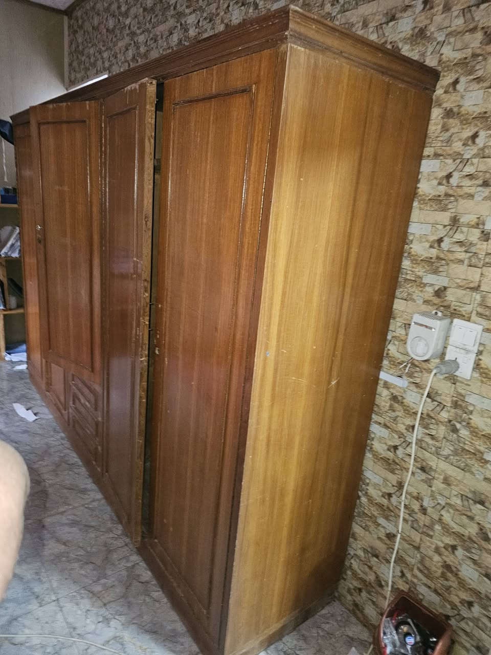 كنتور 5  ابواب صاج بره وجوه للبيع محتاج تلميع فقط
١٢٥ الف بغداد حي الخضراء 
*********** واتس اب
