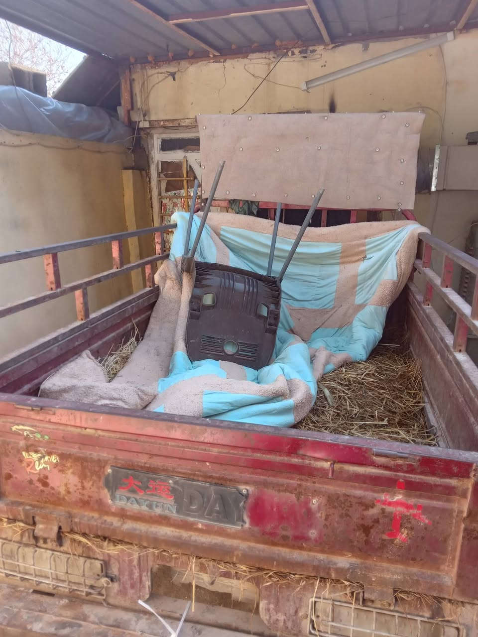 سلام عليكم ستوته دايون 2020للبيع مكاني بغداد ابودشير كلهه شغاله كهرباء شغاله ستوته مال شغل خير من الله كلهه شغاله عوزه ترتيب قليل مكاني دوره ابودشير سعره 750 وبيه مجال للشراي يجي خالص هاذه رقمي ***********
