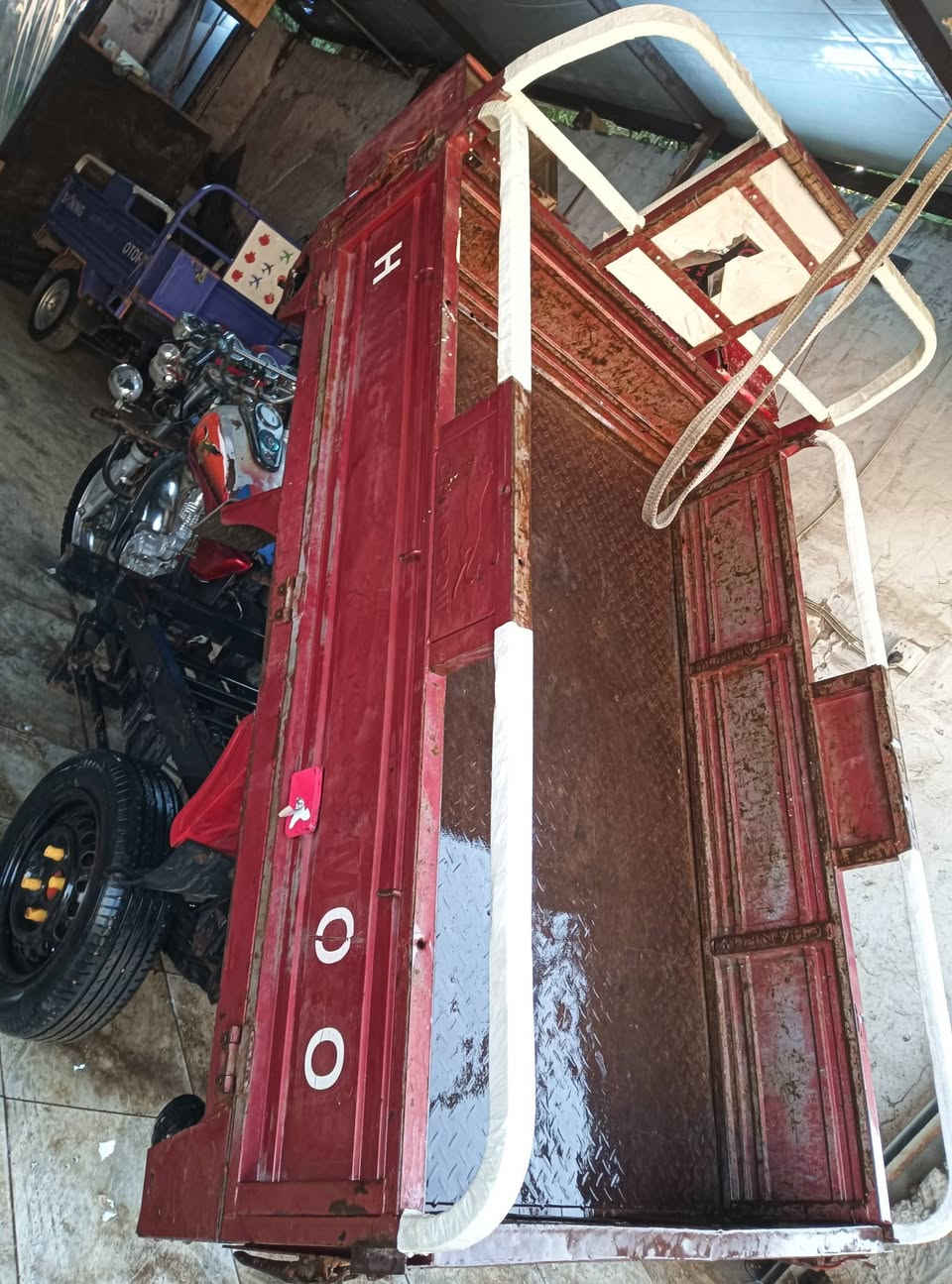 سلام عليكم ستوتا للبيع موديل 2019 أوراق أصولي محرك 24 بيه مكفوله من ركبه واوراق تايرات جدد ويل سايبا عنوان حله نادر الثانيه شارع الخدمي مقابيل حي الصناعي الرقم *********** بي وات ساب اواتصال
