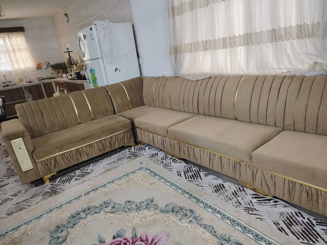 ديوان للبيع سعر 325بي مجال
7امتار نظيفه مبي اي عيب


**إذا كنت صاحب هذا الإعلان وتريد حذفه لأي سبب، رجاءا أرسل رسالة إلى الدعم الفني**