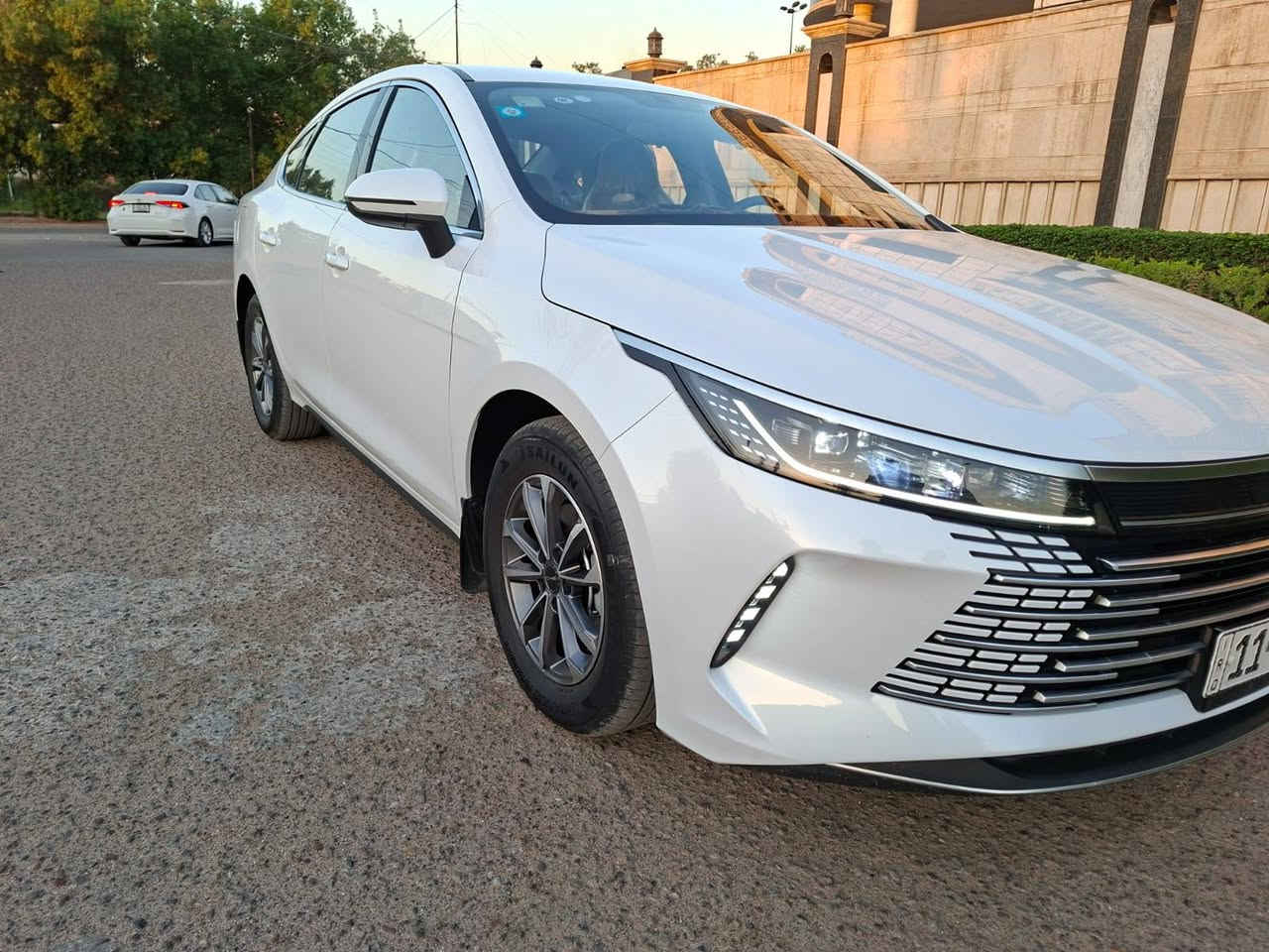 بي واي دي دستروير 2025
ماشية ١٦الف كلي بيه طخه بسيطة بل صندوك موظحه بلصور بدون تصليح 

✅ بصمة ابواب وتشغيل 
✅ شاشة وسطية حديثة
✅ كامرة خلفية
✅ حساسات خلفية
✅ تشغيل بصمة
✅ مقاعد مريحة بتصميم 
✅ نظام هايبرد اقتصادي 
✅ إضاءة LED
✅ ويل كروم حجم 17
✅الشاشه كبيره السعر 18مليون و400الف مكان السيارة بغداد الكمالية الرقم ***********
