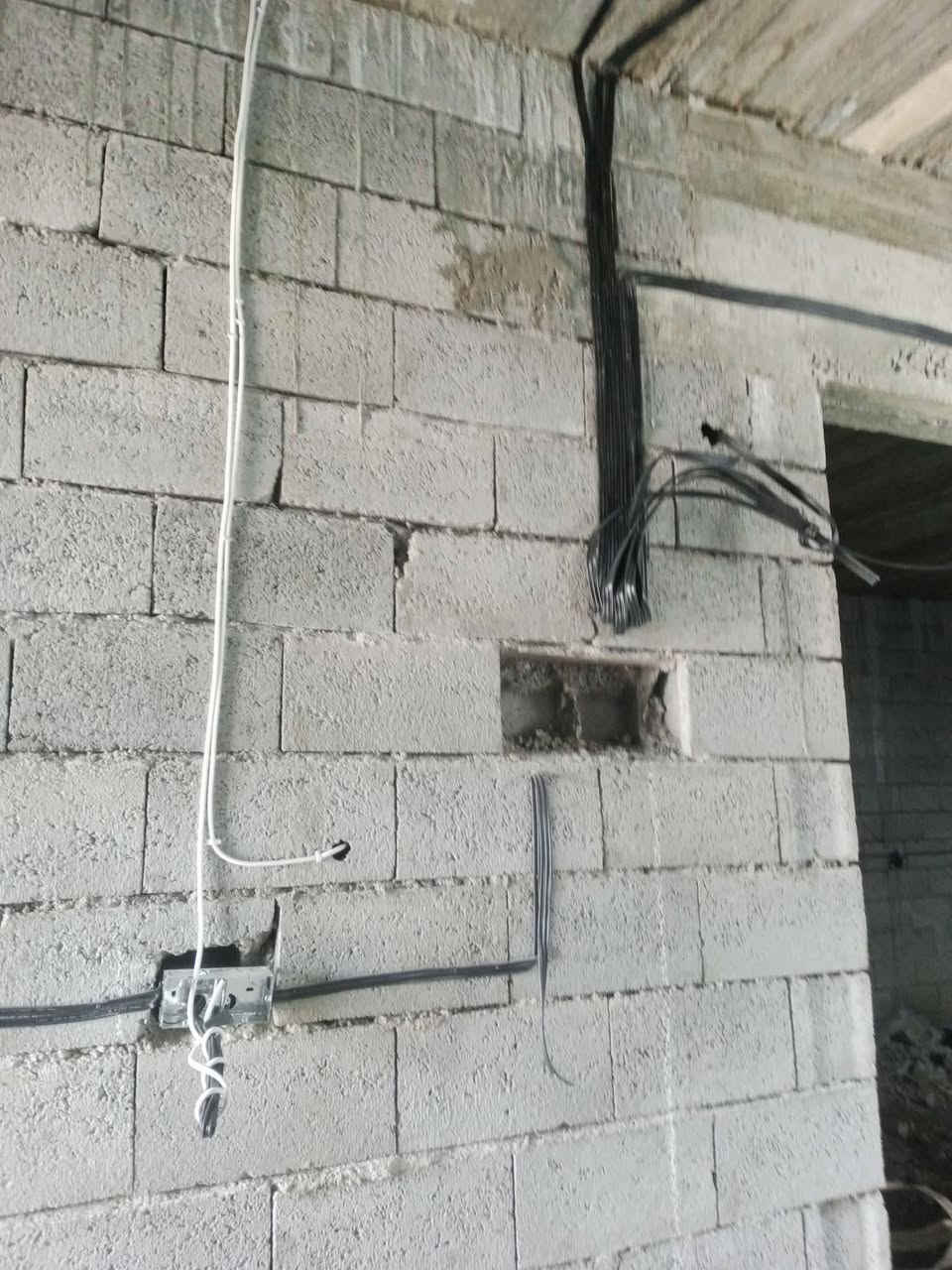 سلام عليكم
تائسيس كهرباء بيت ومحلات عمارات بسعر مناسب وتصليح عطلات كهرباء بيت قديم وأصلح بورط ونسحب كهرباء رئيسي بسعر مناسب
***********
*********** وتساب
