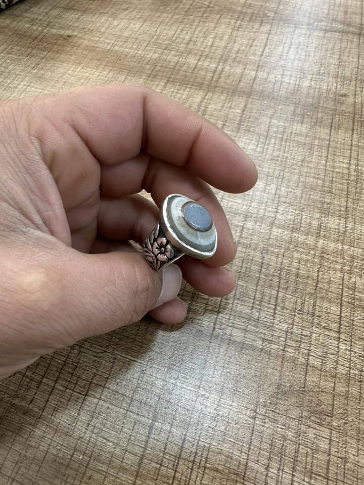 جزع معطف عين صريحه قطعه تحفه قيا ٢٠
السعر ( ٧٥ ) الف شاري يتفضل خاص يوجد توصيل جميع المحافضات


**إذا كنت صاحب هذا الإعلان وتريد حذفه لأي سبب، رجاءا أرسل رسالة إلى الدعم الفني**