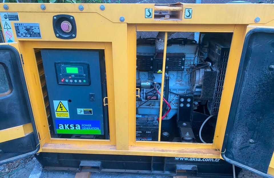 للبيع
استخدام قليل وبحالة ممتازة 25KV مكان بابل المسيب السعر 45 وبيها مجال للاتصال ***********
