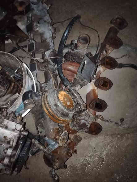 للبيع محرك ازوزه ١٠٢ شتريد موجود مكاني ديالى  ***********
