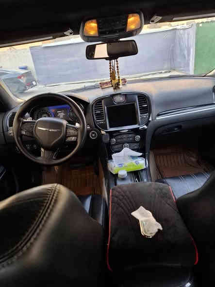 سلام عليكم للبيع
اوباما كرايسلر فئه s
موديل ٢٠٢٢اصل 
كير محرك كفاله 
تخم تاير جوها جديد ماصر هوايه من شادينه
ويل ١٨
حادثه جامل غ وبنيد جهت السايق 
وجاملغ خلفي بدون دواخل
ايرباك فقط البرده 
المواصفات المعروفه مال s 
السعر ٢٨٠ وبيه مجال قليل 
تفاصيل اكثر اتصل واني خادم 
*********** بغداد
