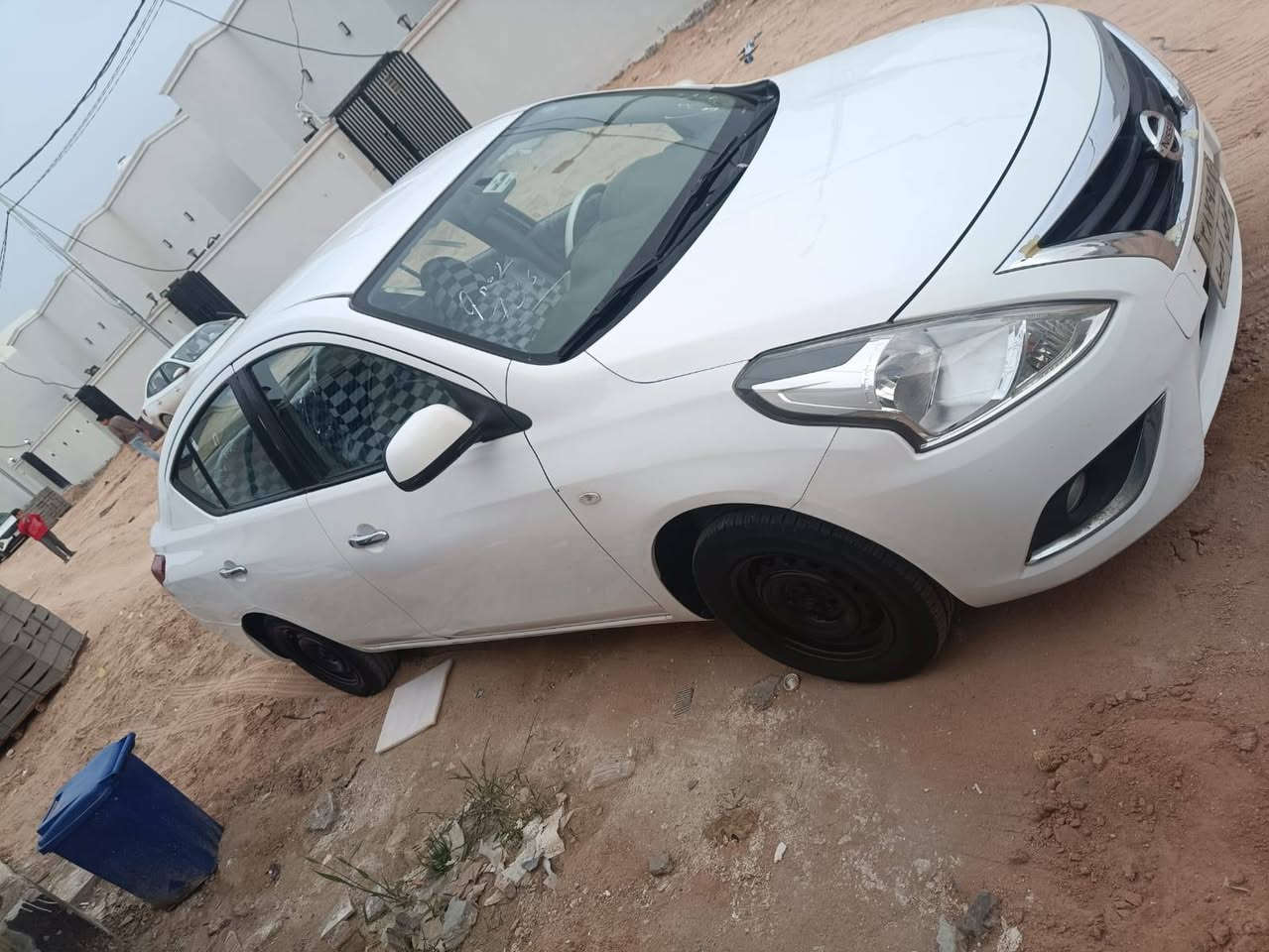 السلام عليكم
نيسان صني 2016
سياره جاهزه 
كفاله عامه من الصبغ و التبديل  فقط ثنين باردات بسيطات 
رقم اربيل الماني 
مكاني نجف 
السعر 88$
***********
