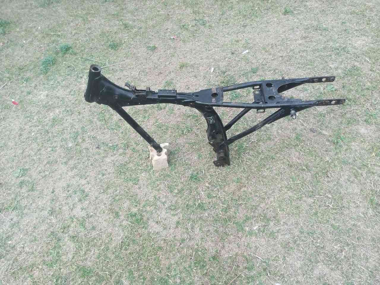 شاصي لبيع نضيف بي بليته ورقم شاصي تعال خاص بيك خير ولل ***********
