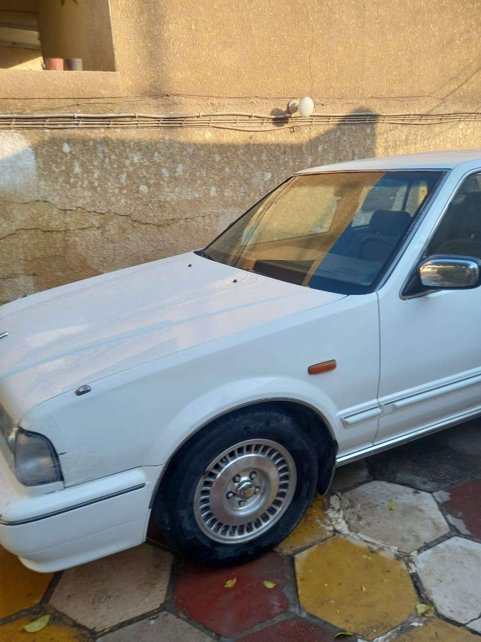 السلام عليكم
للبيع نسيان سدرك مديل 2001
رقم بغداد 
السياره خير من الله
رقم الهاتف ***********
