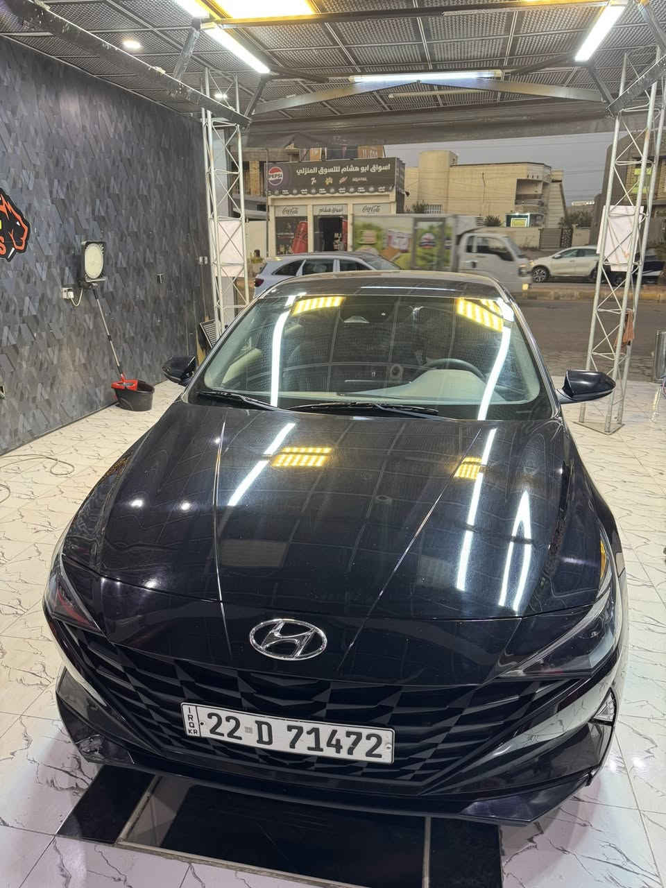 السلام عليكم
للبيع النترا امريكي موديل 2021 رقم اربيل حادثها عكس غطاء البانزين موضح  في الصور  قطعتين 
ماشيه 90 الف قابل لزيادة
موقع السيارة حاليا في الرمادي  
مواصفات 
محرك 1600 دوش 
بصمه 
ويل17بلاك 
لد خلفي 
دواخل رصاصي بلاد 
شاشه كبيره 
مع نظام كاربلي لاسلكي 
اربع انظمه قياده 
اوتو هولد  
تبريد بيانو  
فول تحكم استيراً 
بصمه ابواب +دخول ذكي بدون مفتاح 
رادار امامي 
رادار جانبي 
قياده ذاتيه 
‏Auto stop عند الرجوع الى الخلف 
سياره تعجيل ومشي وطسه خير من الله 
تبريد ❄️  
سياره جديده وكاملة من اي شي 
السعر 135 ورقة بيها مجال بسيط
الهاتف ***********
