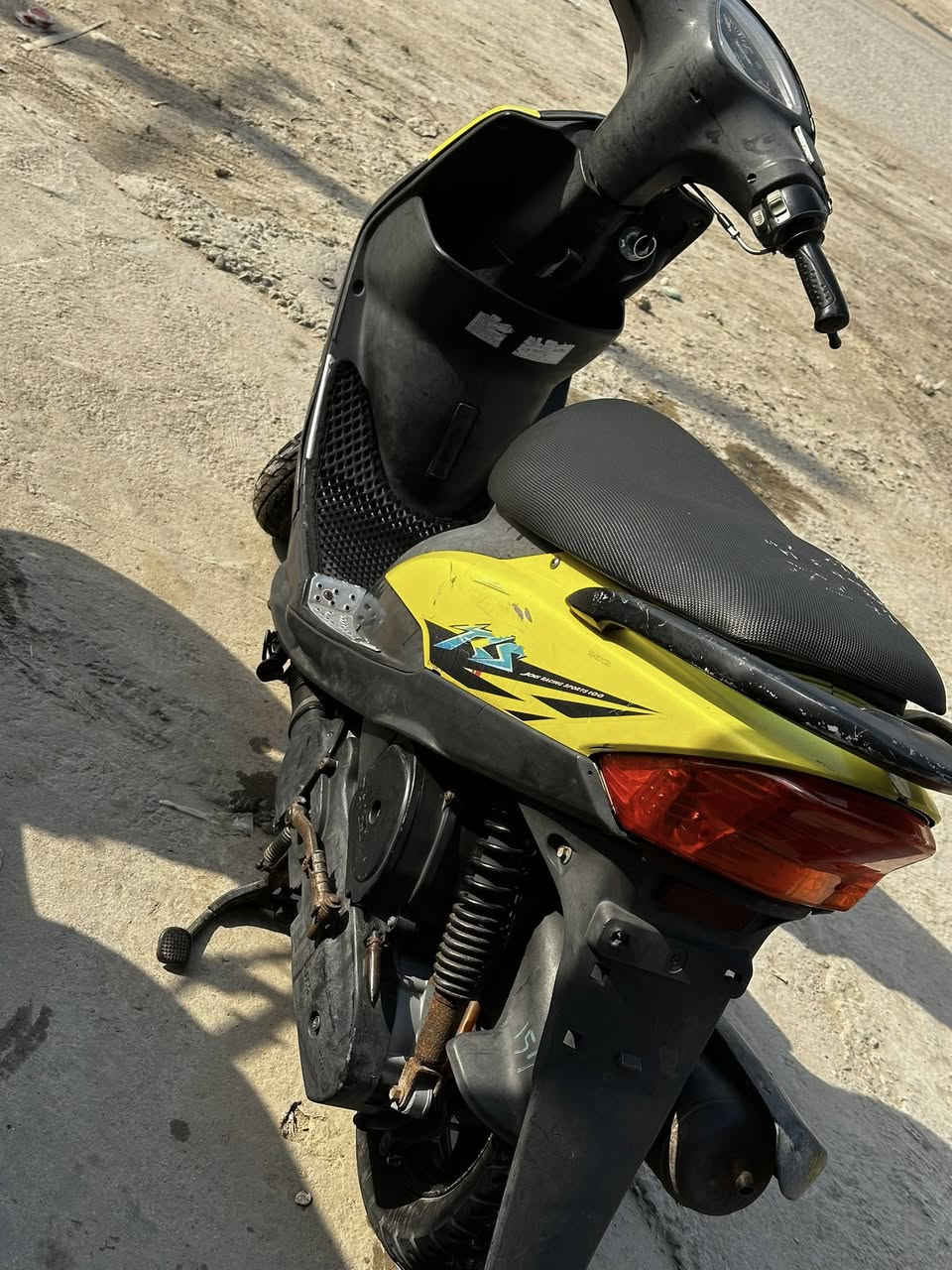 ماكس عدله ختم واحد لون مميز 
كفاله عامه 
متروسه ختومات 
مابيها اي نقص مثل مموضح بصور 
ماشيه 13الف مامتعوبه 🤷🏻‍♂️
مكاني حله نادر 
***********هـ
الاستفار اكثر خاص
