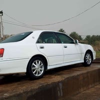 تويوتا كراون • مكفولة • للبيع