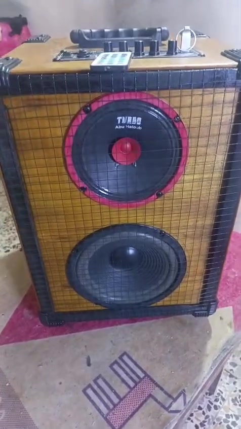 سماعات شحن كهرباء العدد ثلاث صاج السعر القطعة 80 الف


**إذا كنت صاحب هذا الإعلان وتريد حذفه لأي سبب، رجاءا أرسل رسالة إلى الدعم الفني**