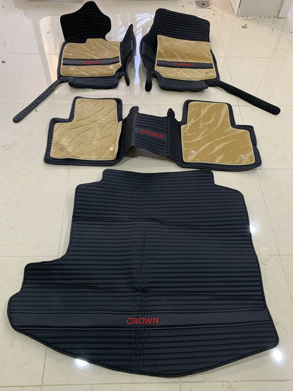 السلام عليكم
من رخصة الادمن الغالي
ارضيات كراون ٢٠٢٣ الى ٢٠٢٥  
ارضيات حوضية جلد و كاربت
مع قطعة الصندوق
جلد اصلي ونوعه ثقيل 
السعر ٨٥ الف
لدينا خدمة توصيل لجميع محافظات


**إذا كنت صاحب هذا الإعلان وتريد حذفه لأي سبب، رجاءا أرسل رسالة إلى الدعم الفني**