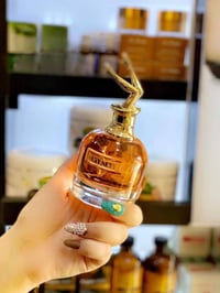 عطر سكاندل • حمضيات • زهري