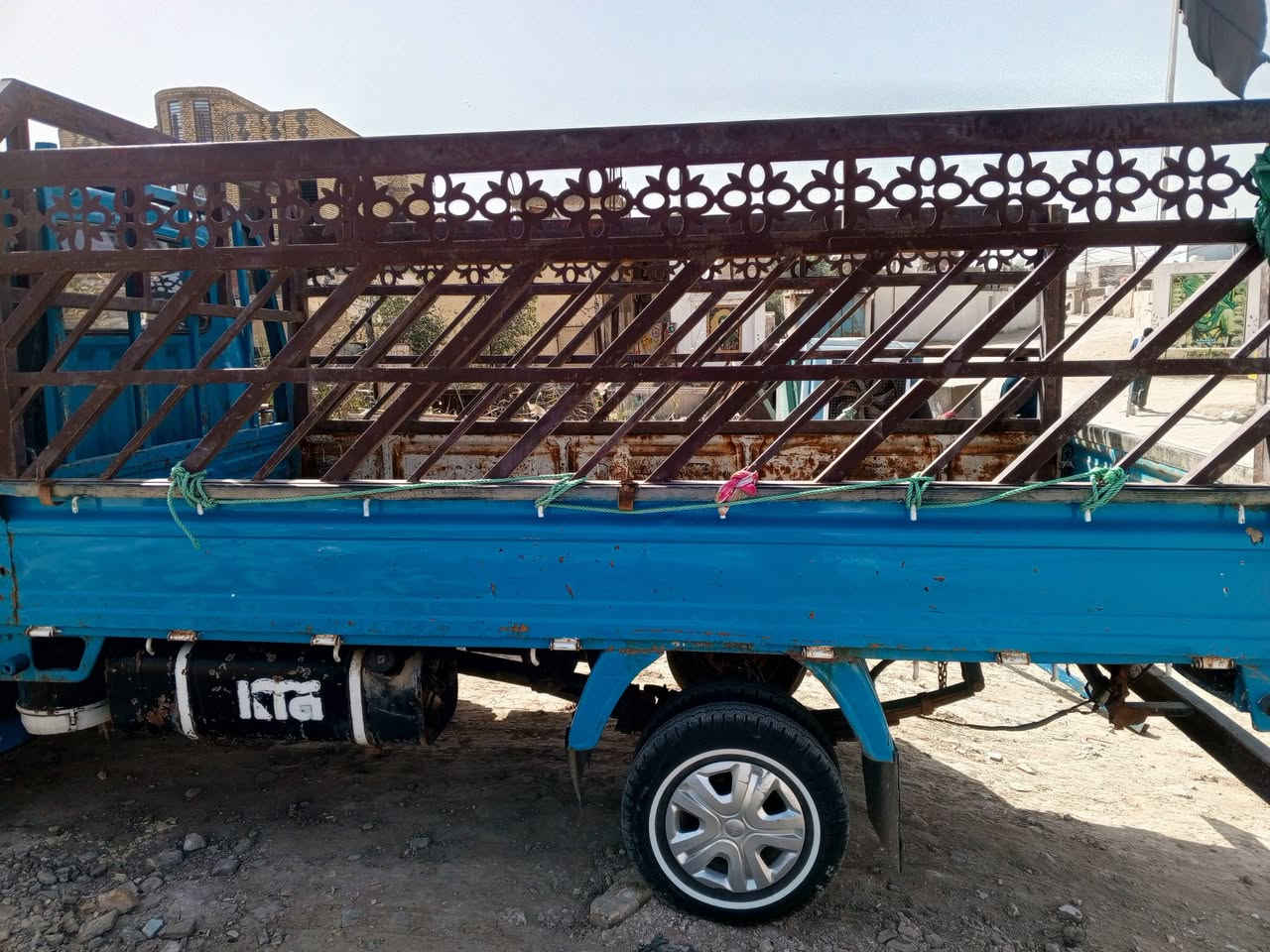 السلام عليكم بدي لبيع 8چنگال مديل 94
***********
سعر خاص
