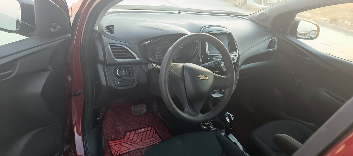 السلام عليكم شباب سياره للبيع مديل 2022 سياره جديده ماشيه 29 الف حادثه نص بنيد وجاملغ ما واصله لغد وشاصي سياره نسائية نازكه بيع او مراوس اقل من سعرها شعندك نزل بتعاليق السعر 107 بيها مجال مكاني واسط الكوت الاستفسار ***********
