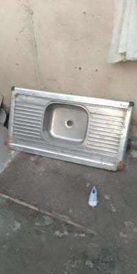 غراض للبيع اوفن حجم كبير بس الفوك يشتغل جوه عاطل وسنك وقنفات كراسي عدد...