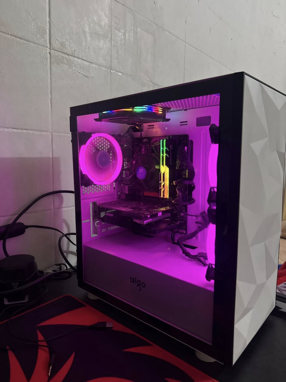 تجميعه للبيع
السلام عليكم تجميعه للبيع
المواصفات
M.b Gigabyte Technology Co. Ltd
CPU i5 9400
GPU AMD RADEON RX 560
RAM 8x2
SSD 128 casper
HDD 521
وياها شاشه 75 هرتز
وياها كرسي وميز كيمنك
وياها ماوس وكيبورد واغراضها كامله
أغراضها مثل ماموضح بصوره
سعرهن شلع 650 قفل قفل مستعجل على بيعته وذا تريد وياها يده فايف يصير 700


**إذا كنت صاحب هذا الإعلان وتريد حذفه لأي سبب، رجاءا أرسل رسالة إلى الدعم الفني**