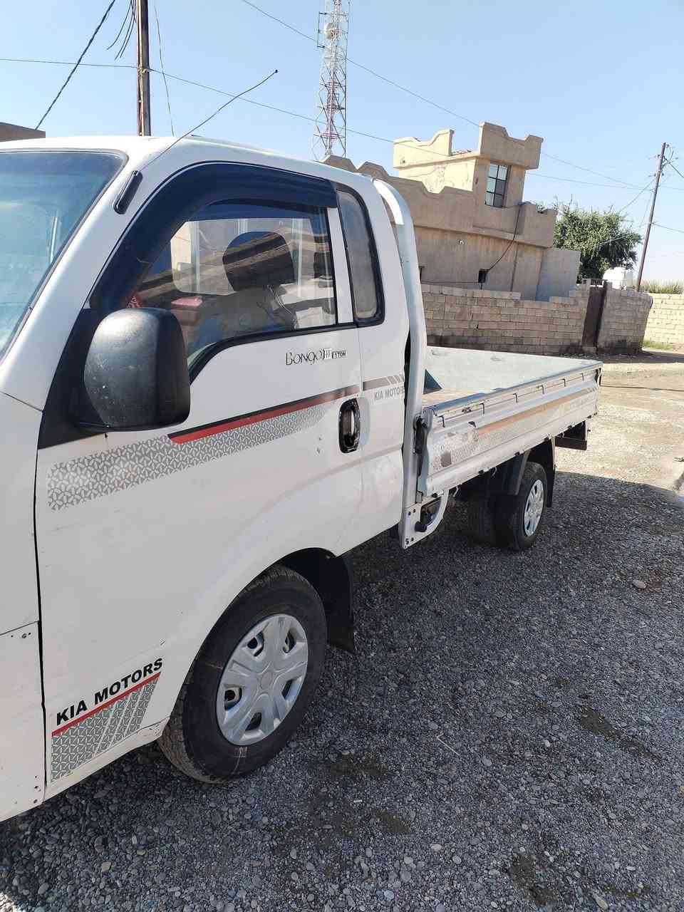 السلام عليكم
كيه ادوات للبيع 2011
نظيفه محرك سوبر استار اكس بنب ونوزل موكهربائي تايرات امامي جديد 
تايرات الخلفي نص عمر 
السعر 44 وبيهه مجال ومراوس هم يرهم حسب القناعه
الاستفسار ***********
