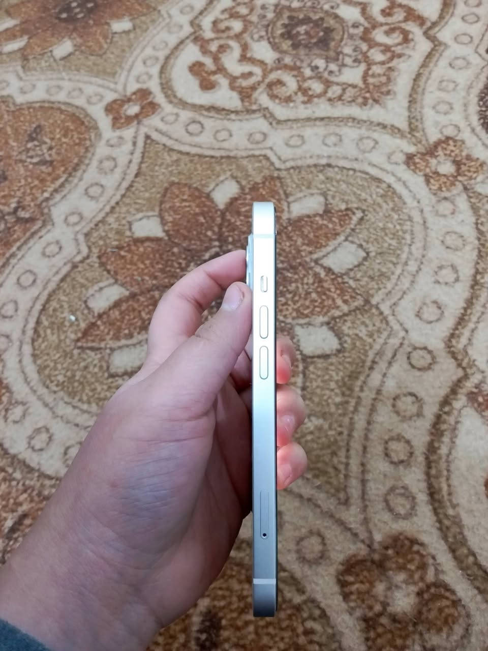 ايفون 13 العادي لبيع الجهاز نضيف صار شهر من مشتري 
ذاكره 128 بطاريه 97 كل ملحقاته موجوده مكاني الناصريه مركز سوك الثوره السعر 500قفل
رقمي التواصل واتساب ***********
#الجميع
