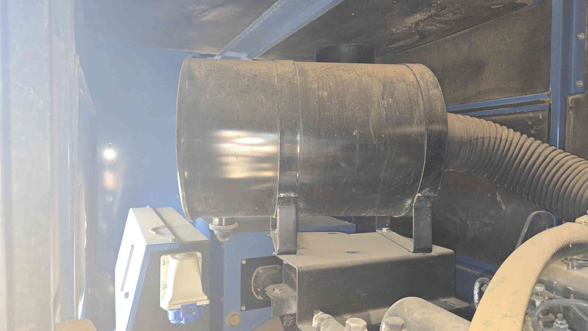 بيع مولد دايو دوزان كاتم اخو الجديد 330kva الاستفسار ***********
