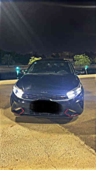 سلام عليكم 
كيا فورتي موديل 2023 
فول مواصفات GT
ماشيه 70
فتحه بصمه كشنات جلد 
 كشنات كهرباء 
كشنات حار بارد 
تشغيل من بعد 
شاشه تحكم ستيرن حساس أمام و خلفي 
رادارات جوانب 
كير ومحرك كفاله صدر أمامي و خلفي جديد بيه جاملغ أمامي فقط باقي كفاله
السعر 158وبيه مجال مكان السيارة بغداد البلديات رقم بغداد 
رقم ***********
