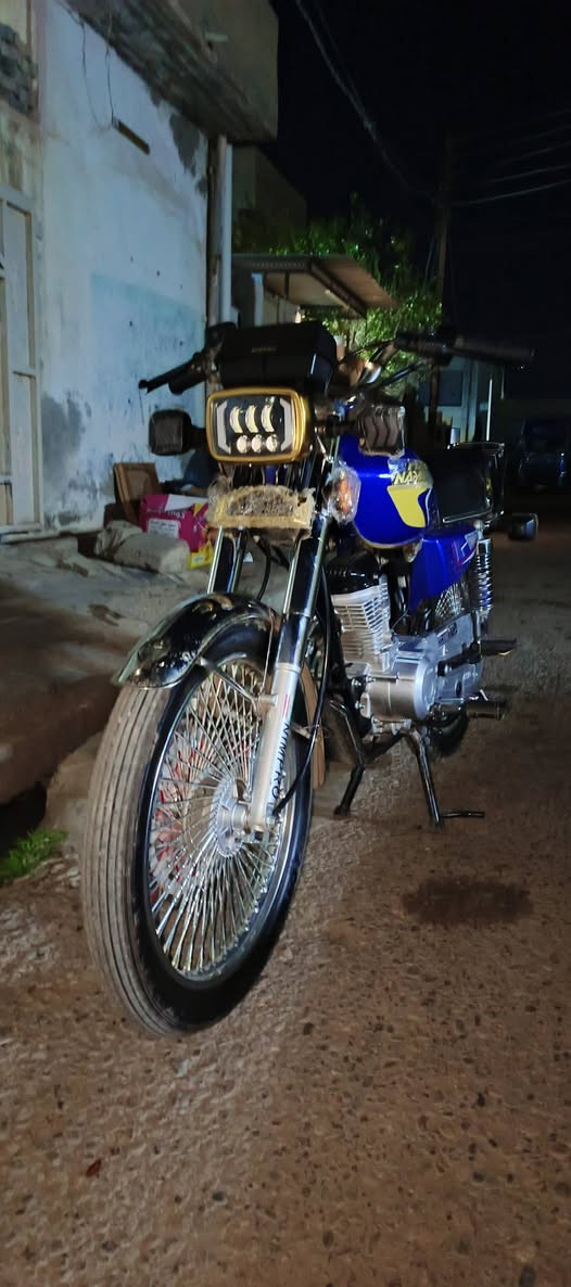 دراجه للبيع صفر موديل 26 قطر عيب ما ابي صفر دراجه والسعر 750 وفي بازل***********
