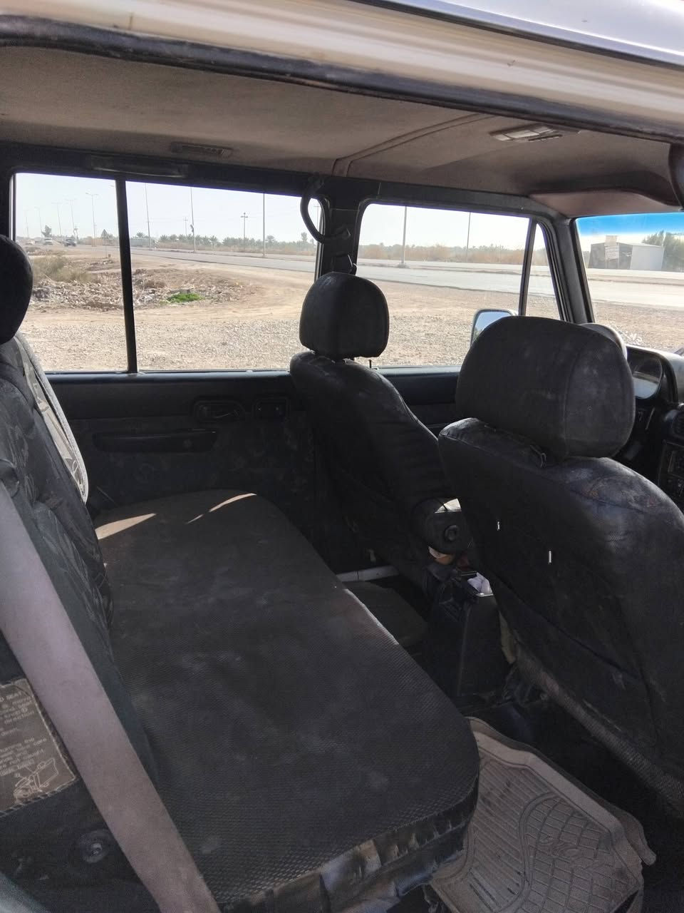 كالوبر للبيع موديل الفين وثنين كفالة عامة حدادية جديدة تبريد ثلج مكان سيارة واسط الصويرة ***********
