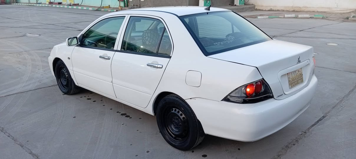 السلام عليكم مسبوشي لانسر 2010 رقم كربلاء سنويه ل28 بيها جاملغ وربع البنيد يعني شخوط مصبوغه كم قطعه  تكم ماواصلها صبغ بدون دواخل مكفول مكينه وكير كفاله ب67 وبيها مجال *********** مكاني بابل
