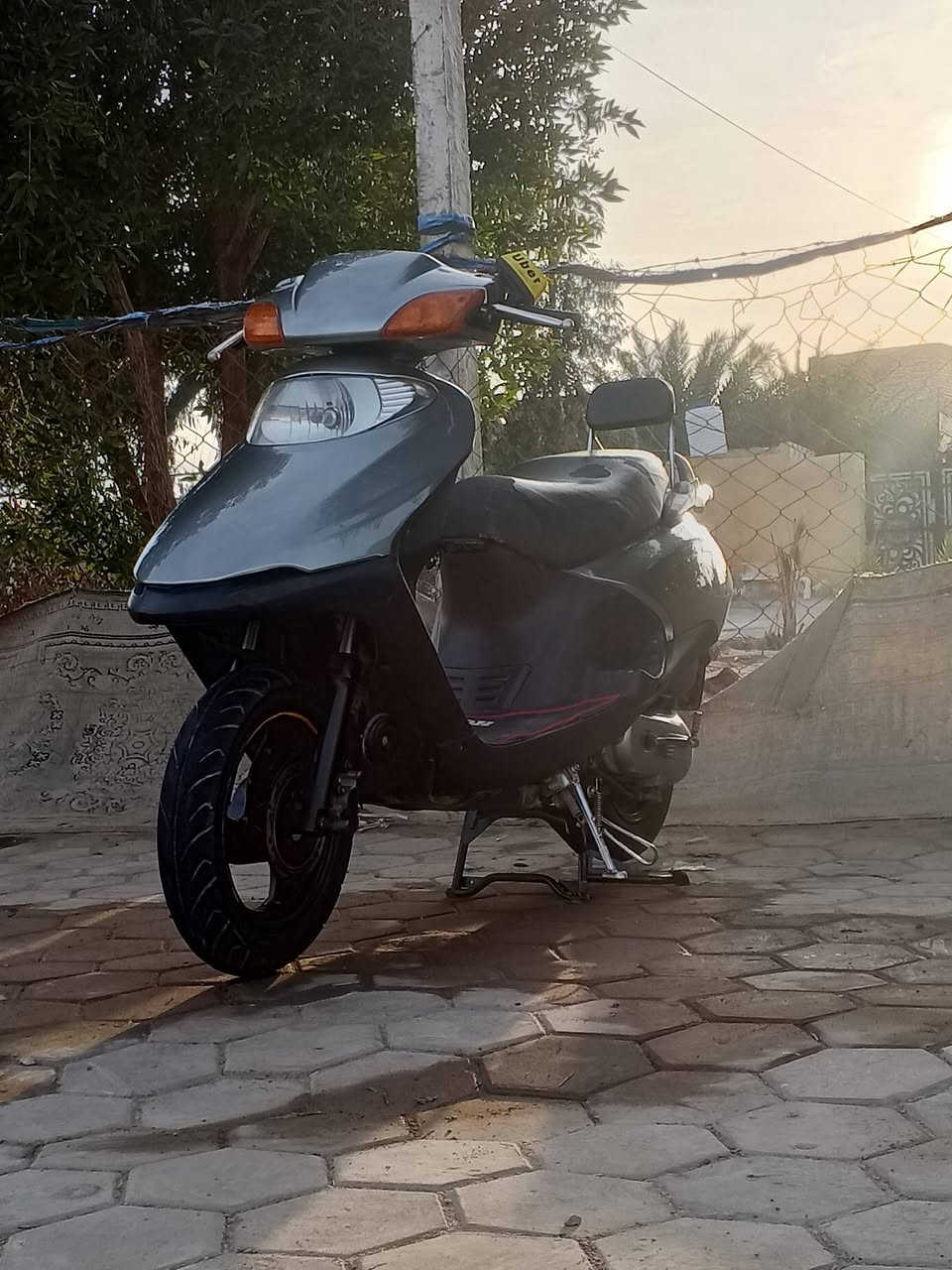 السلام عليكم ورحمه الله وبركاته درجة سبيسي ياباني نظيف للبيع دراجه جاهزه نضيفه جدا  والسعر 500وبيه مجال الاستفسار على هذا الرقم ***********
