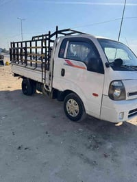 كيا حمل ادوات بيه كص البدي محرك 3000 سبلاين السياره بدون نقص كير مكينه...