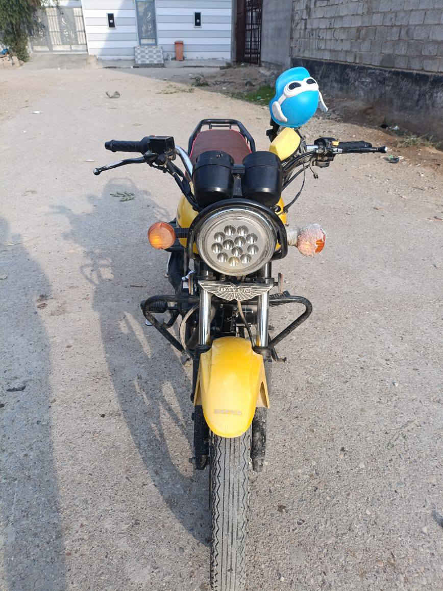 لبيع مرقمه. رقم نكليزي السعر  مليونين  200 بيه مجال حك. الجيه. دراجه.خير من لله المحرك. برغي ما ممدوم عليه 
***********
