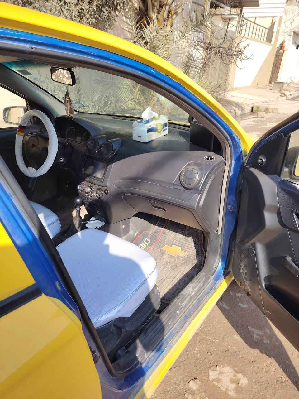 سيارة افيو موديل 2008 وارد كوري السيارةرقم انكليزي جديد هيئة وغرامات مصفرة  السعر 61 وبيها مجال للشراي التواصل 
***********
