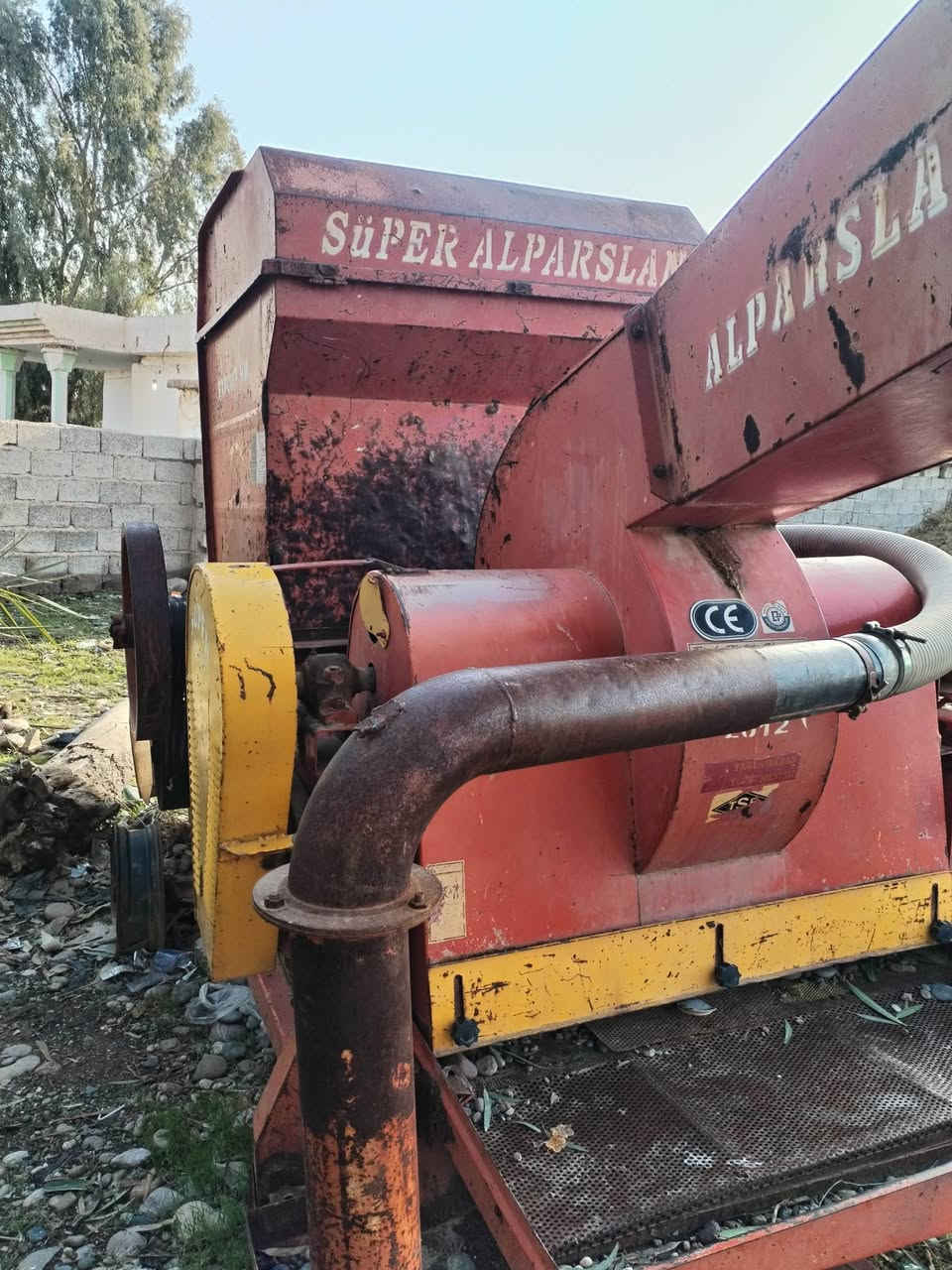 #للبيع
تبانه عازله حب وتبن مستعمل  بيه نقوصات
كركوك قضاء الحويجة ناحيه العباسي
اتصل *********** اتصل ***********
