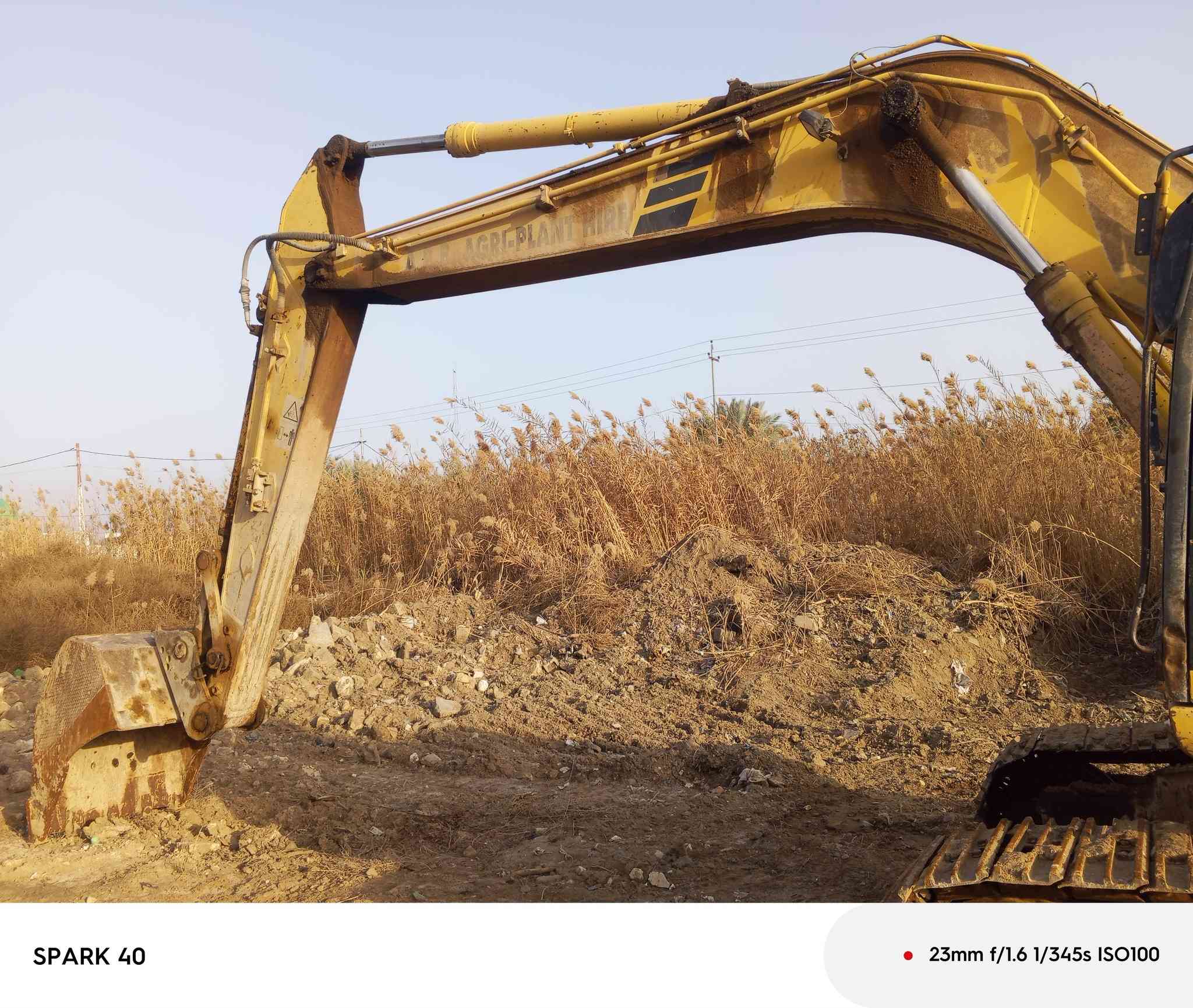 سلام عليكم حفاره للبيع 2002حفاره جاهزه مابيه اي نقص 7رولات باسمي تحويل ثاني يوم من كلشي جاهزة وصور قديمه تجي وتشوفه وتقتنع مانخليك ترجع فارغ
***********
