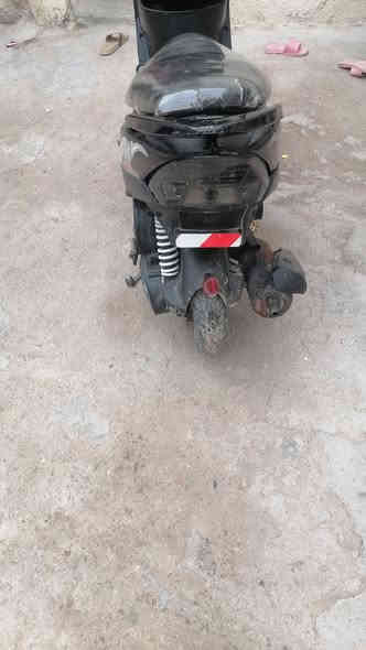 سلام عليكم دراجه ماكس لبيع دراجه نضيفه حيل وكلشي بيها شغال تعال شوف بعينك هندر سلف شغالات كلشي يشتغل بيها مكاني البصره ابو لخصيب لعوجه سعر 700وبيها مجال  رقمي وتساب فقط *********** حبيبي انت مو شراي لا تعب نفسك يكلبي
