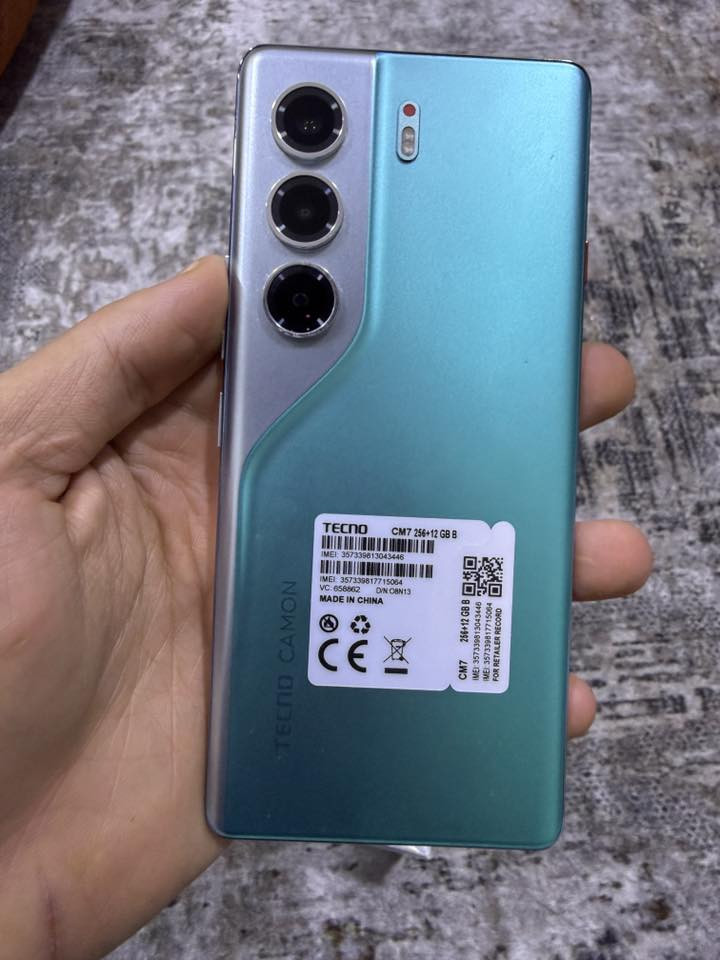 تكنو كامون 40 برو 5 جي
كارتونه وغراضه كامل

مستخدم سبوع نضافته 100٪ ضد الماء

الذاكرة 256 رام 12+12

بطارية 5200

معالج 7300 شاشة 144هيرتز

 يشغل 90 فريم بوبجي

دبل سيمكارت2

السعر 300

مكاني بغداد حي اور 

***********
