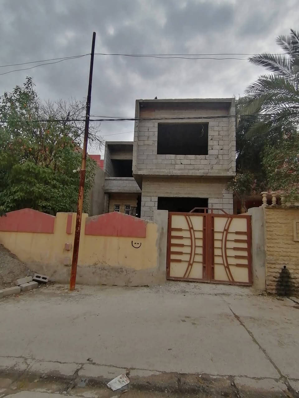 عقار للبيع (سعر مناسب)
الموقع : حي السكر (فرع صبة)
(دار و هيكل متجاوران) البيع شلع
مساحة الدار : 160متر واجهة 8متر طابقين ثلاث غرف
مساحة الهيكل : 140متر واجهة 7متر طابقين اربع غرف
للاستفسار
***********
***********
نستقبل طلباتكم العقارية بيع شراء ايجار
