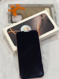 آيفون 16 برو ماكس • ٢٥٦ • بطارية ١٠٠