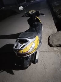 دراجة سبيسي مكينه ناعمه وشغالة سلف وهندر كهربائيات كاملة. خدمية كلش وم...