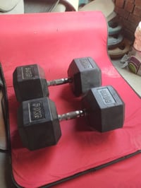 دمبل سداسي ٥٠ك • حالة زيرو • بنص الثمن