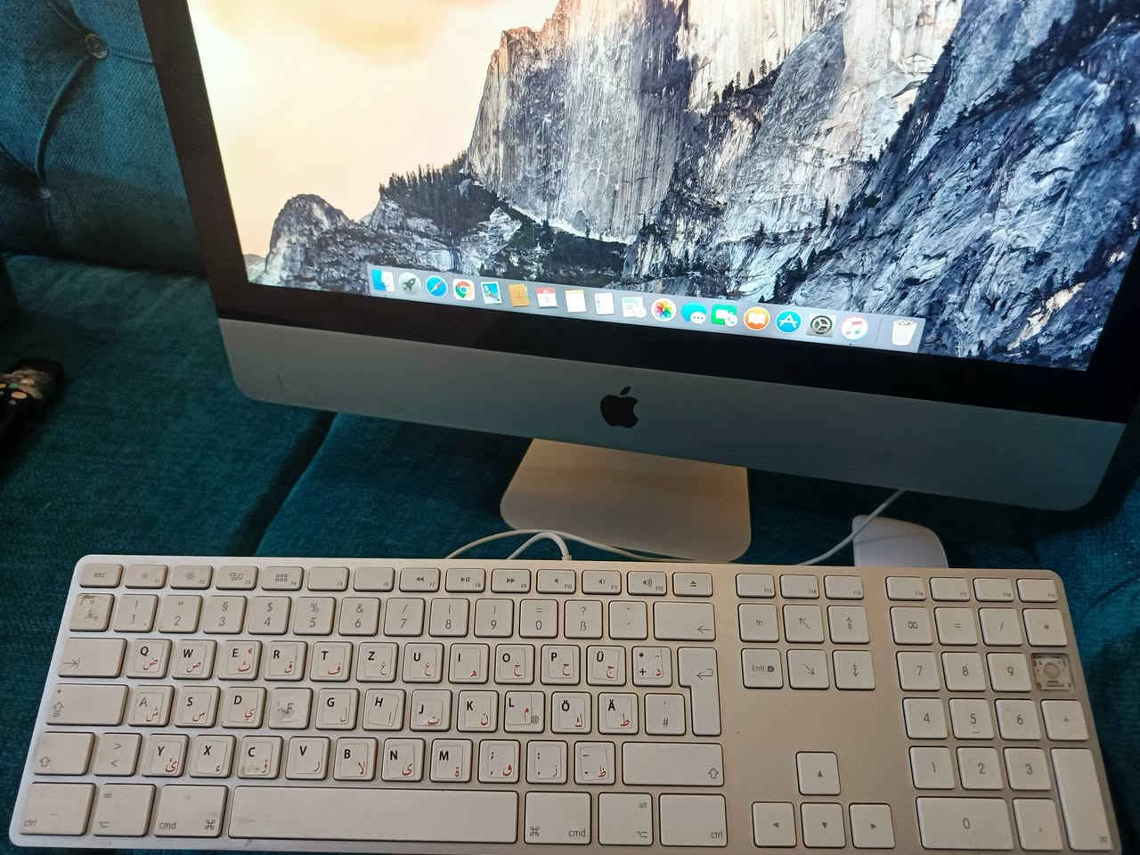 Apple wired keyboard مستعمله نضيفه كلش السعر 250بيه مجال للشراي


**إذا كنت صاحب هذا الإعلان وتريد حذفه لأي سبب، رجاءا أرسل رسالة إلى الدعم الفني**