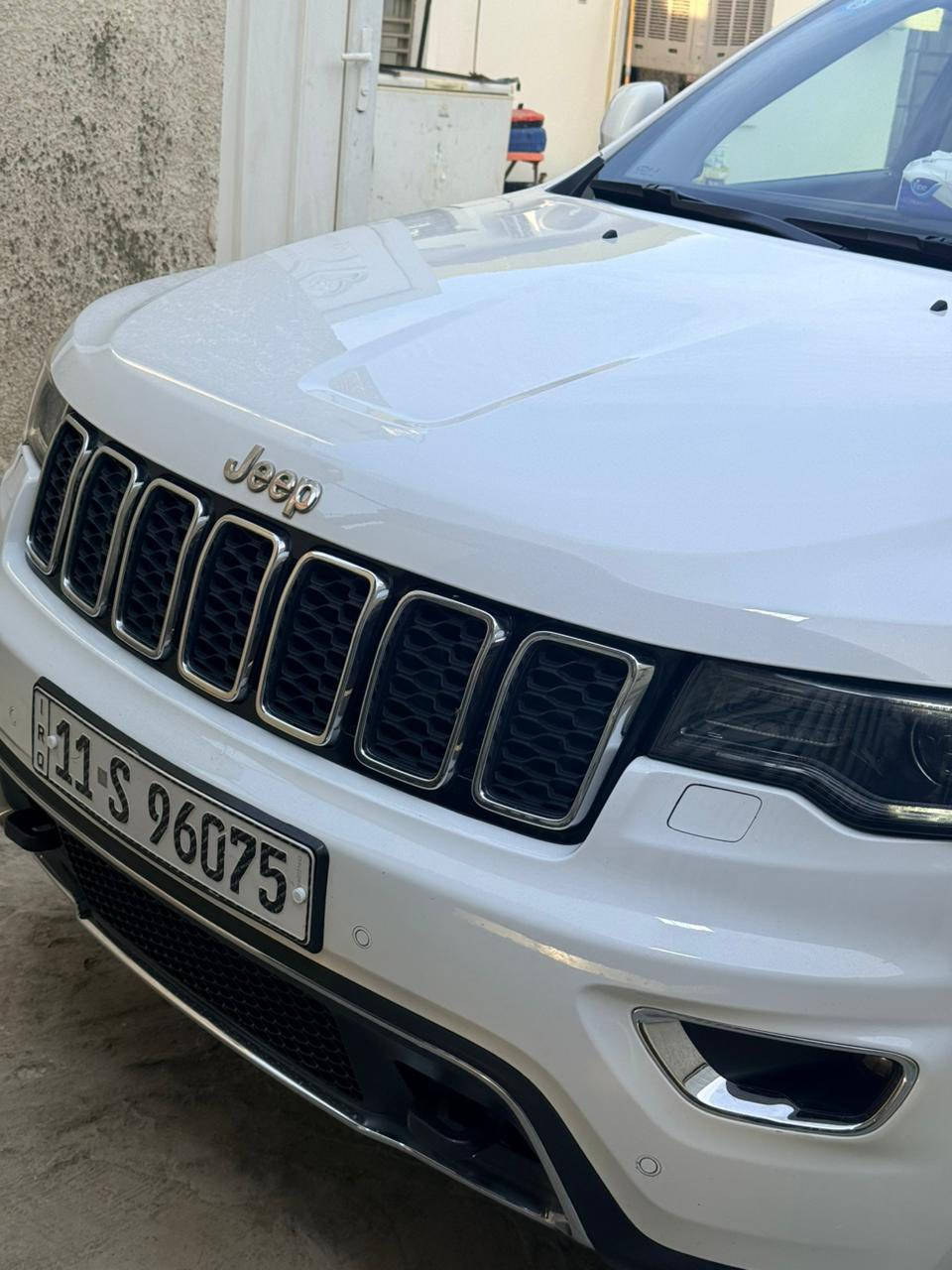 جيب لمتد فول واحد على واحد سياره اخت الزيرو مكفوله رقم بغداد فول مواصفات ماشيه ٤٤ الف جاهزه من كلشي ومكفوله للاستفسار 
***********
