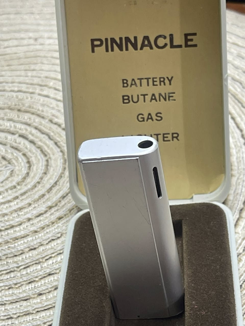 Pinnacle / اليابانية بلعلبة الاصلية
نضام ماكنيت كهربائي تشتغل على باتري صغير نضيفة 
انتاج ثمانينات ومضمومنة من تهريب الغاز 
للاستفسار خاص 
***********
